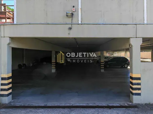 Casa 3 quartos e 2 banheiros, à venda, no bairro Vila Nova em Porto Alegre