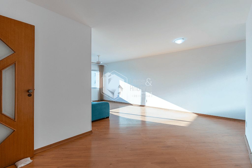 Apartamento à venda com 3 quartos, 121m² - Foto 23
