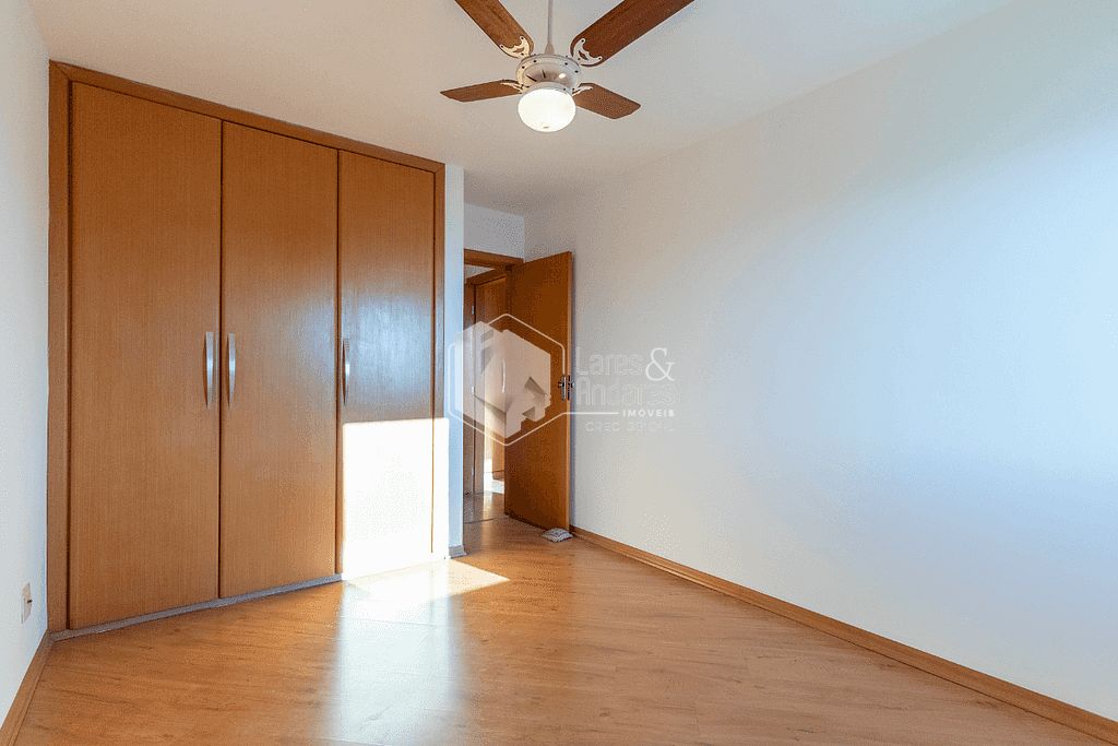 Apartamento à venda com 3 quartos, 121m² - Foto 11