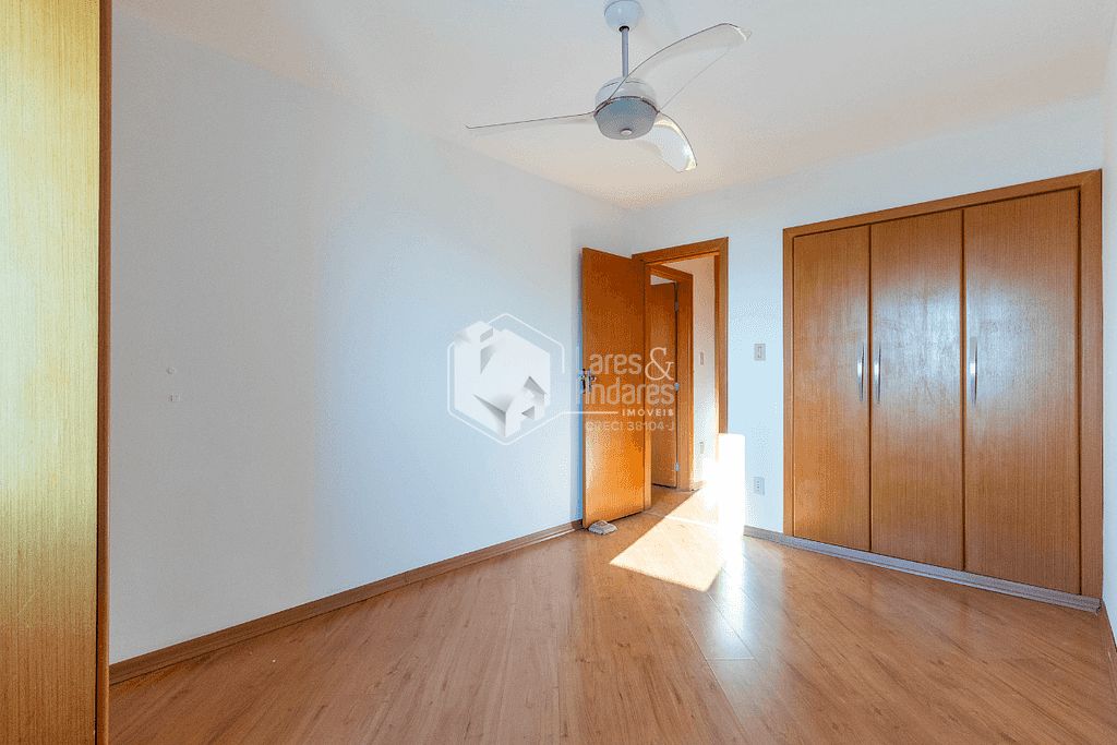 Apartamento à venda com 3 quartos, 121m² - Foto 29