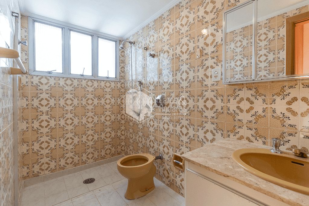 Apartamento à venda com 3 quartos, 121m² - Foto 4