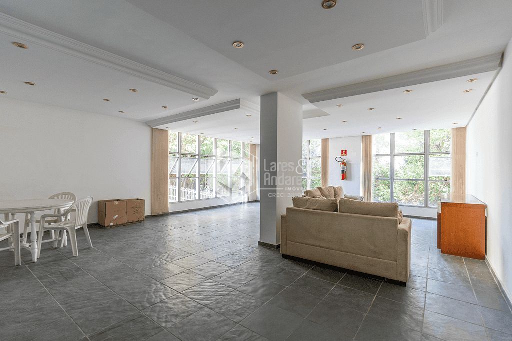 Apartamento à venda com 3 quartos, 121m² - Foto 13
