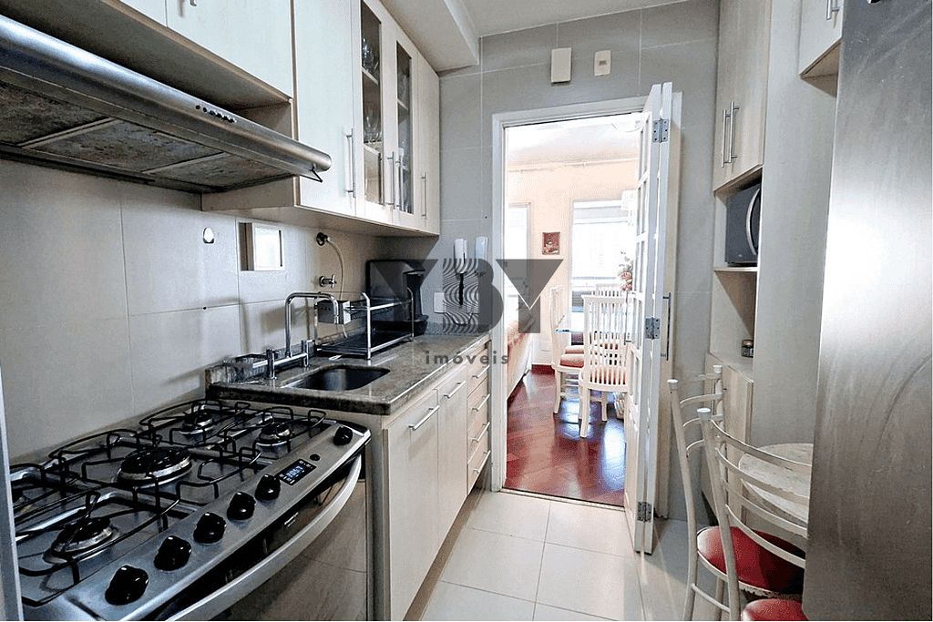 Apartamento à venda com 3 quartos, 95m² - Foto 7