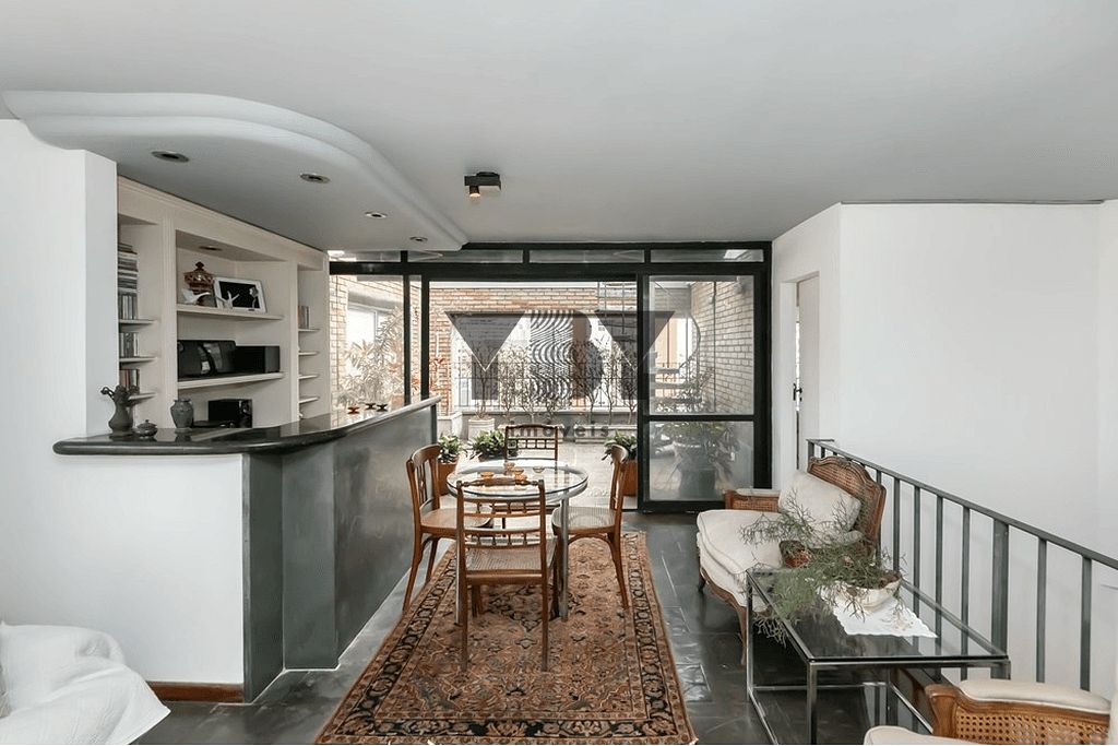 Cobertura à venda com 2 quartos, 204m² - Foto 1