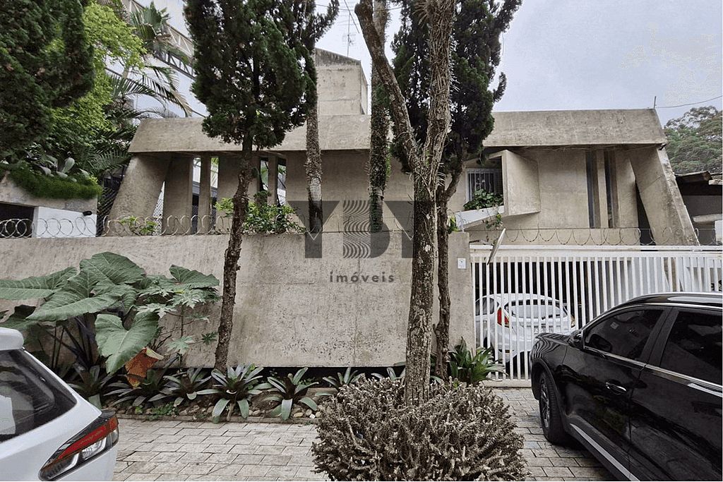 Casa à venda com 4 quartos, 290m² - Foto 27
