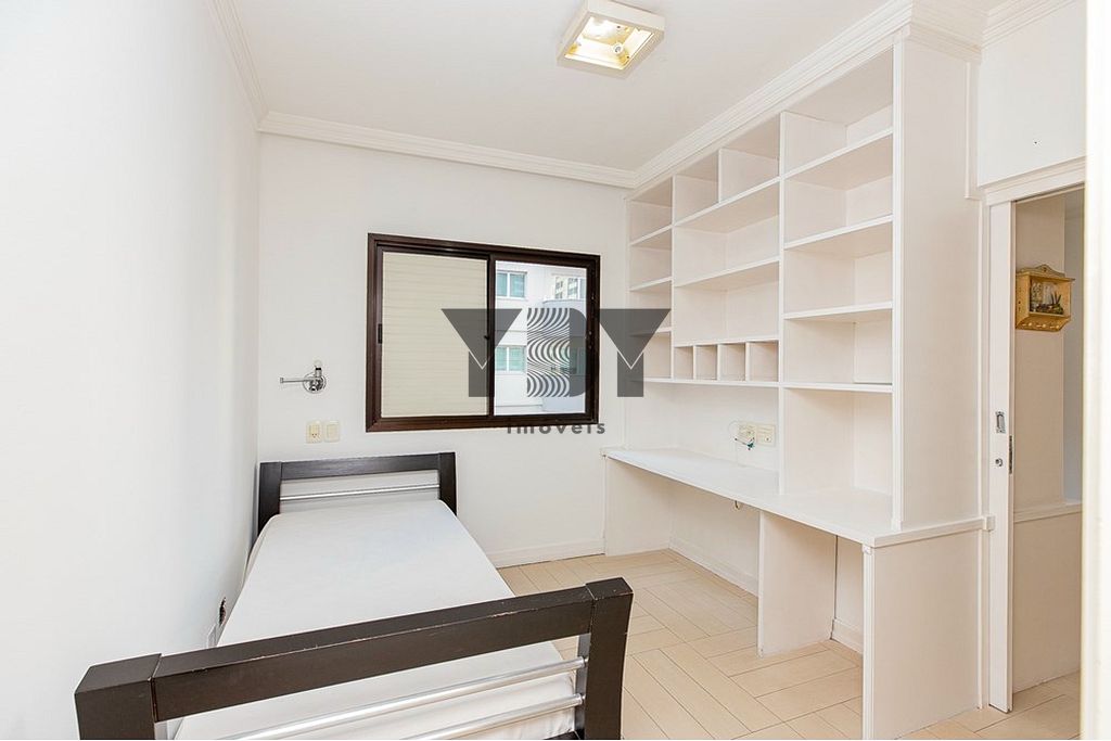 Apartamento à venda com 4 quartos, 155m² - Foto 4