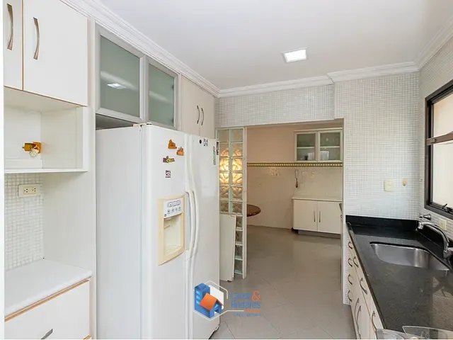 Apartamento 4 quartos e 5 banheiros, à venda, no bairro Moema em São Paulo