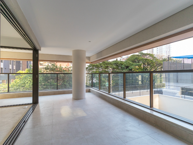 Foto do Apartamento - Apartamento à venda 3 Quartos 3 Suites 2 Vagas 153M² Moema São Paulo - SP | Lares e Andares Imóveis