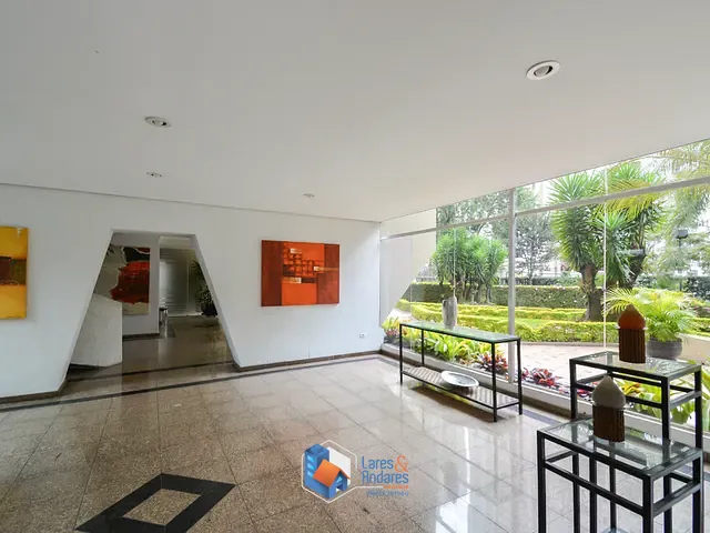Apartamento 4 quartos e 4 banheiros, à venda, no bairro Moema em São Paulo