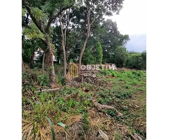 Terreno à venda, no bairro Nonoai em Porto Alegre