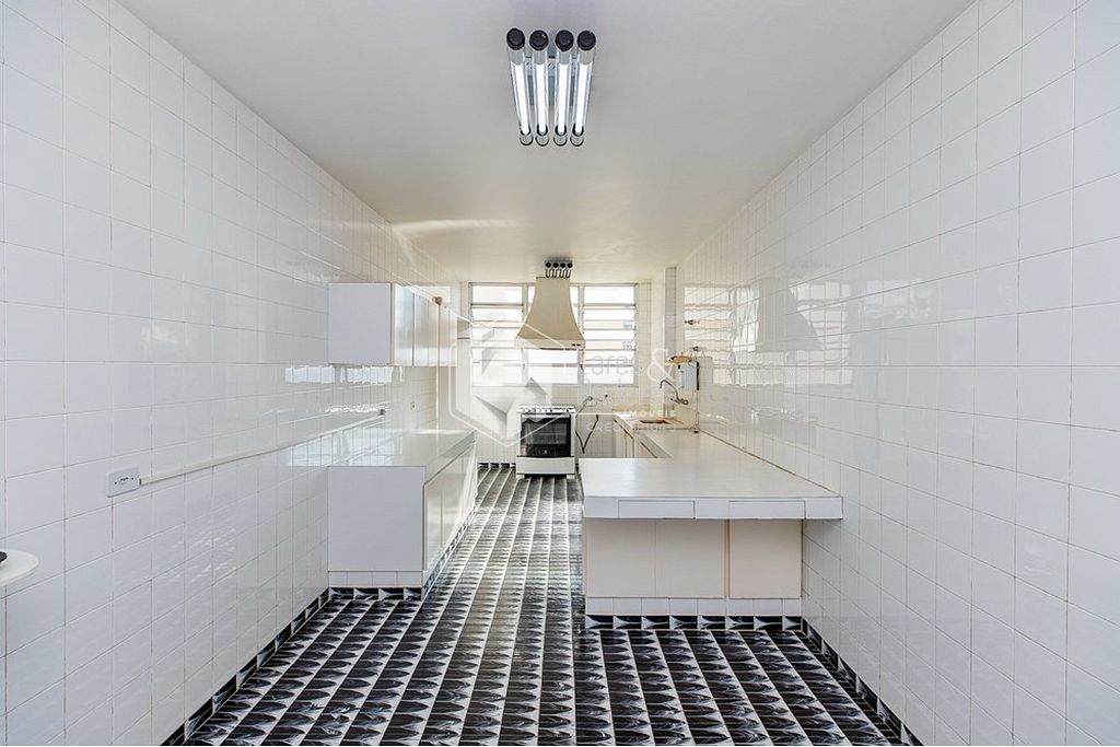Apartamento à venda com 3 quartos, 254m² - Foto 23