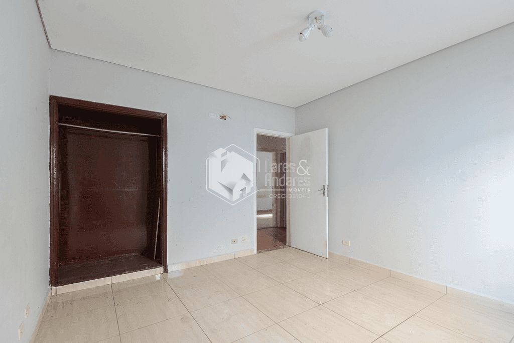 Casa à venda com 3 quartos, 250m² - Foto 42