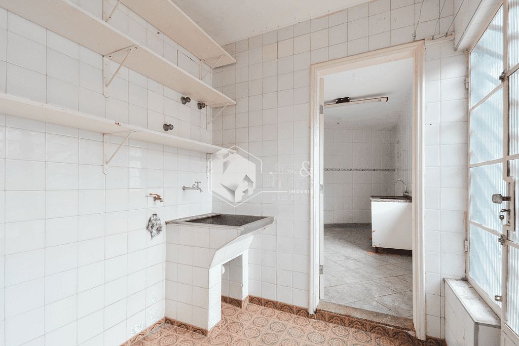 Casa à venda com 3 quartos, 250m² - Foto 47