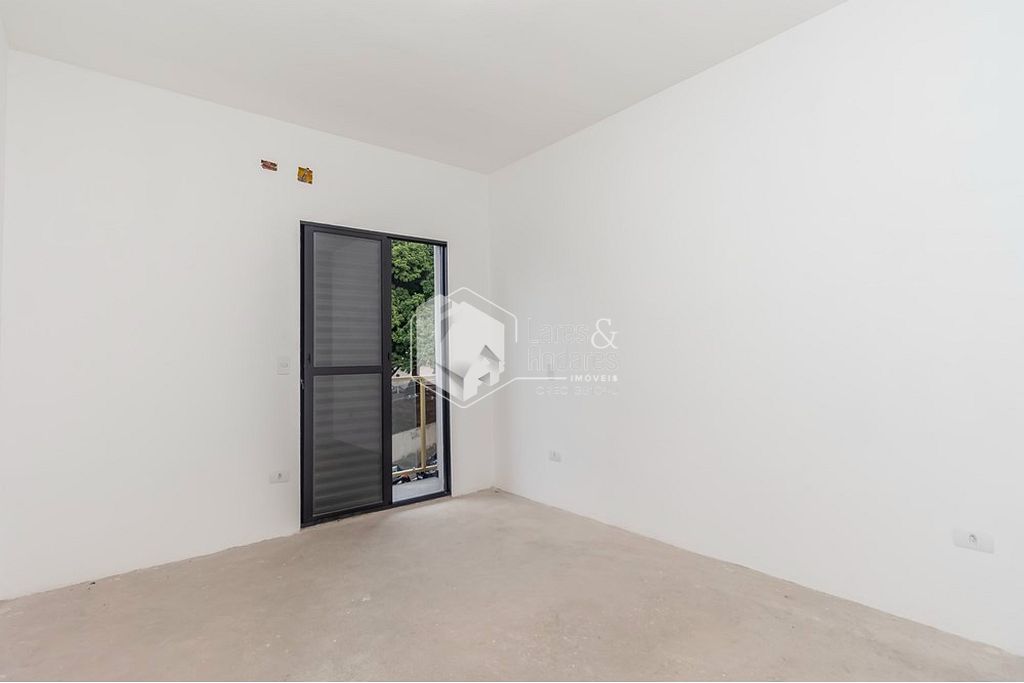 Casa à venda com 3 quartos, 166m² - Foto 2