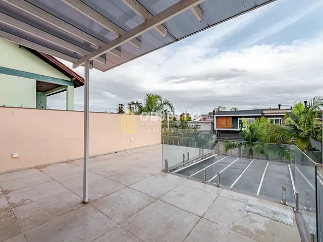 Casa 2 quartos e 7 banheiros, à venda, no bairro Vila Assunção em Porto Alegre