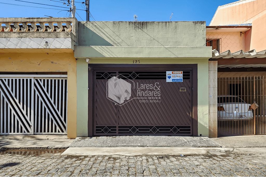 Casa à venda com 3 quartos, 154m² - Foto 1