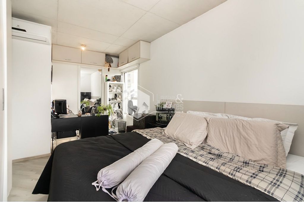 Apartamento à venda com 1 quarto, 70m² - Foto 2