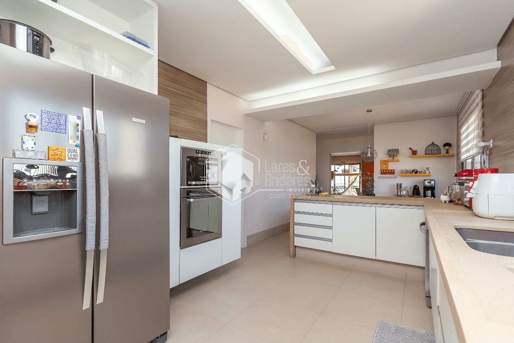 Apartamento à venda com 3 quartos, 184m² - Foto 5