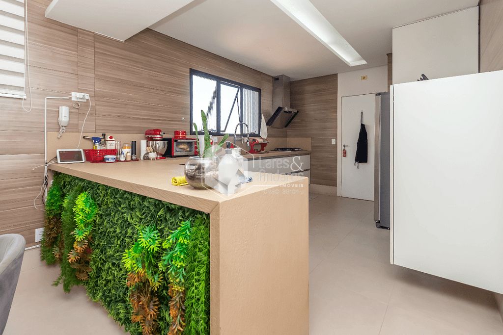 Apartamento à venda com 3 quartos, 184m² - Foto 7