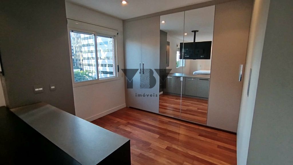 Apartamento à venda com 1 quarto, 93m² - Foto 32