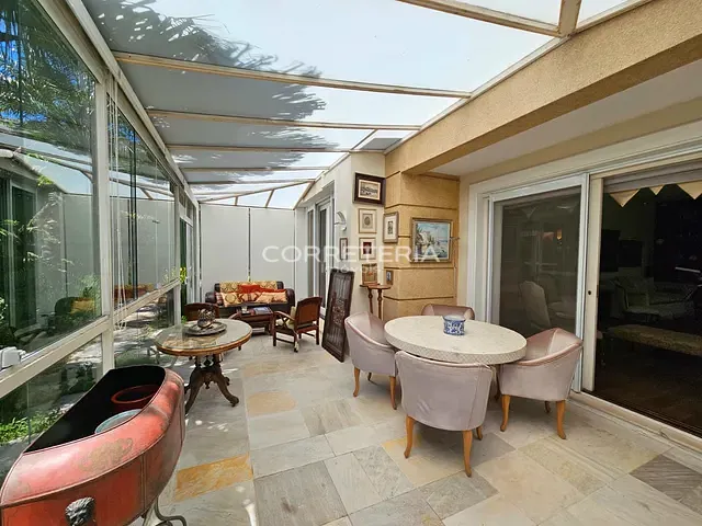 Casa 4 quartos e 5 banheiros, à venda, no bairro Cidade Jardim em São Paulo