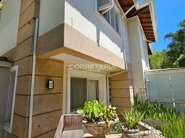 Casa 4 quartos e 5 banheiros, à venda, no bairro Cidade Jardim em São Paulo