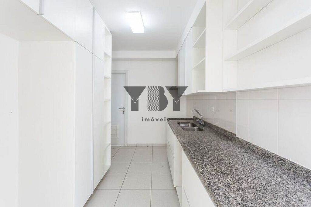 Apartamento à venda com 3 quartos, 213m² - Foto 9