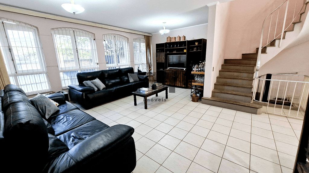 Casa à venda com 4 quartos, 300m² - Foto 45