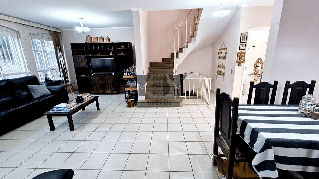 Casa à venda com 4 quartos, 300m² - Foto 73