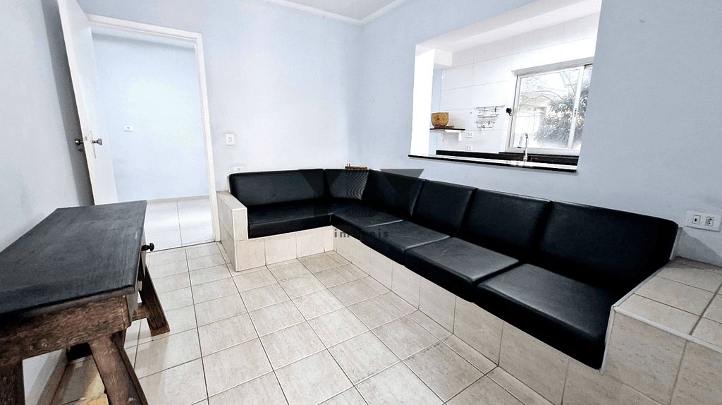 Casa à venda com 4 quartos, 300m² - Foto 2