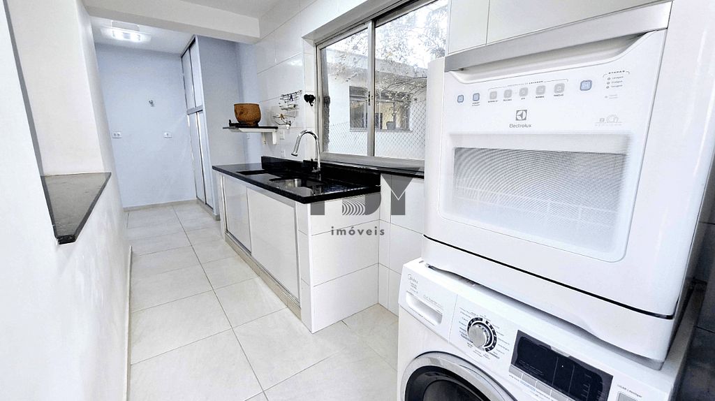 Casa à venda com 4 quartos, 300m² - Foto 35