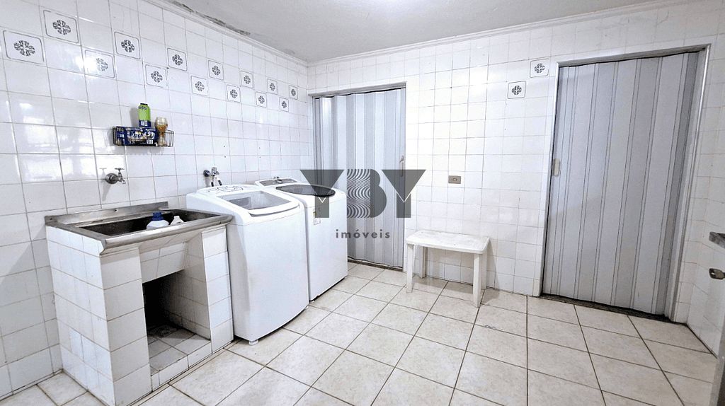 Casa à venda com 4 quartos, 300m² - Foto 28