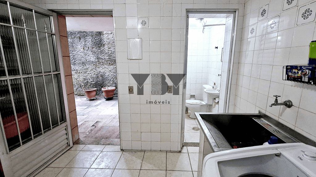 Casa à venda com 4 quartos, 300m² - Foto 27