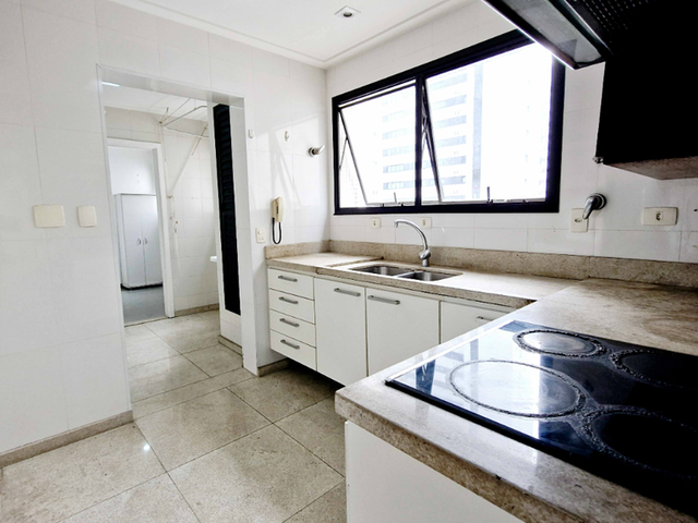 Foto do Apartamento - Apartamento à venda 4 Quartos 2 Suites 3 Vagas 184M² Aclimação São Paulo - SP | Lares e Andares Imóveis