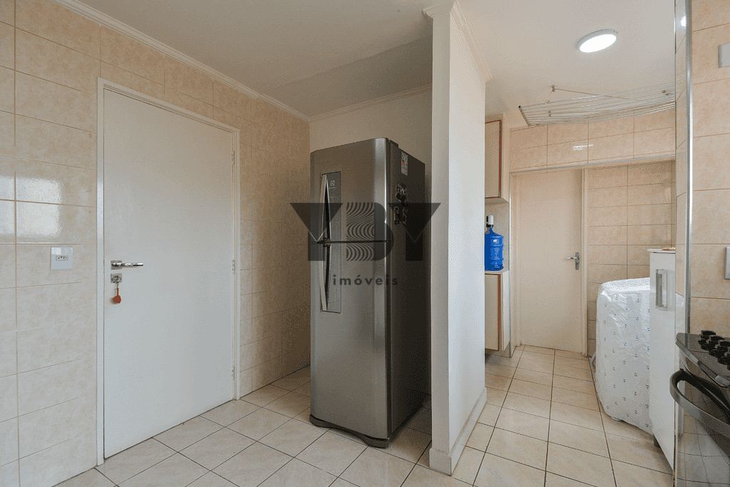 Apartamento à venda com 2 quartos, 81m² - Foto 3