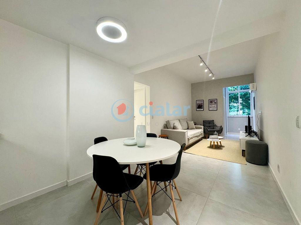 Apartamento à venda com 2 quartos, 70m² - Foto 27