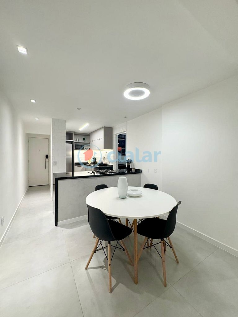 Apartamento à venda com 2 quartos, 70m² - Foto 11
