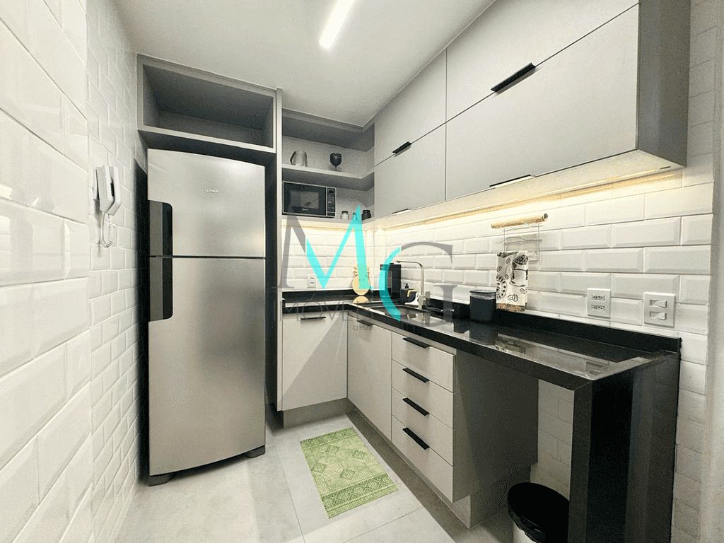 Apartamento à venda com 2 quartos, 70m² - Foto 1