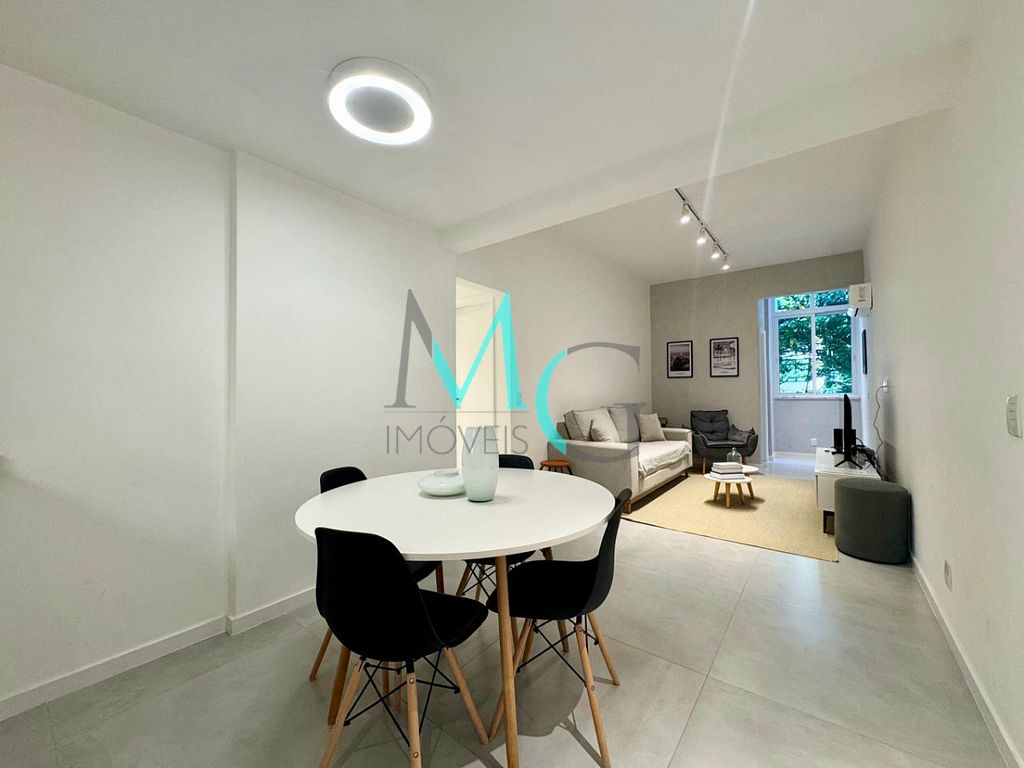 Apartamento à venda com 2 quartos, 70m² - Foto 27