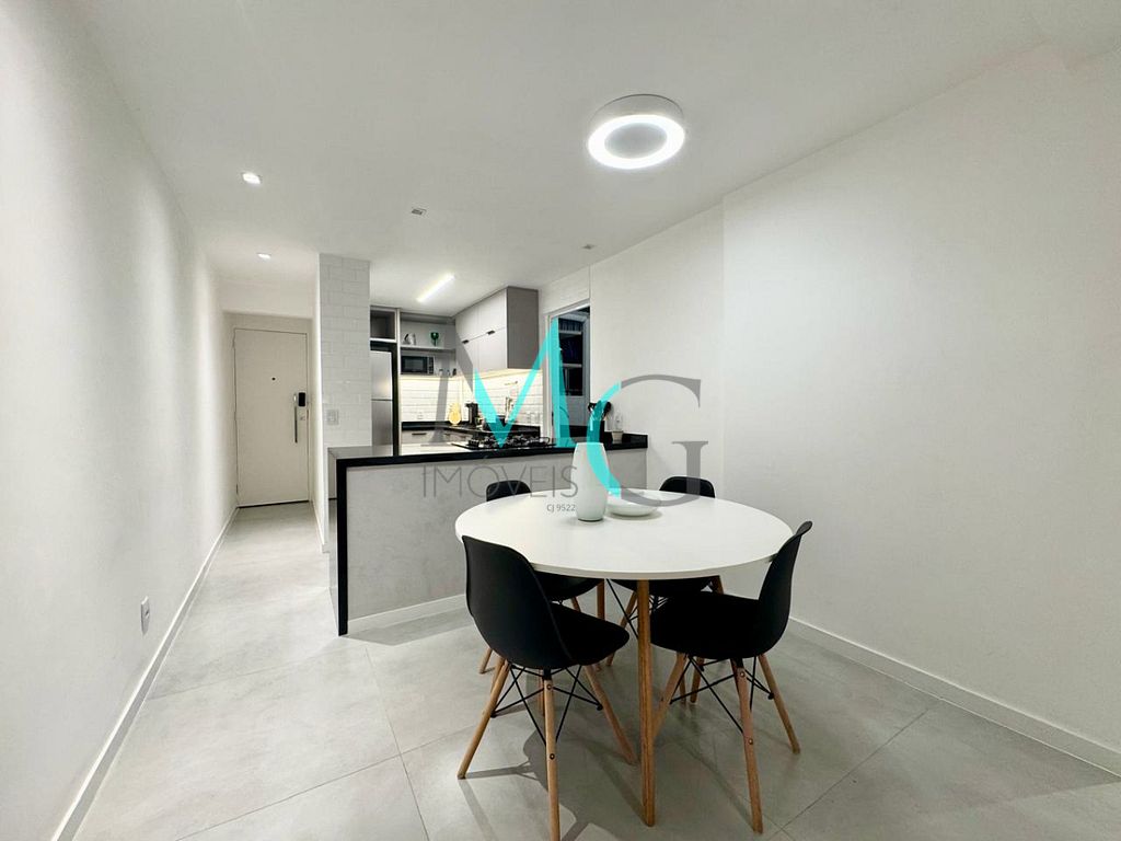 Apartamento à venda com 2 quartos, 70m² - Foto 12