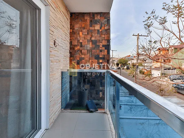 Casa 3 quartos e 3 banheiros, à venda, no bairro Hípica em Porto Alegre