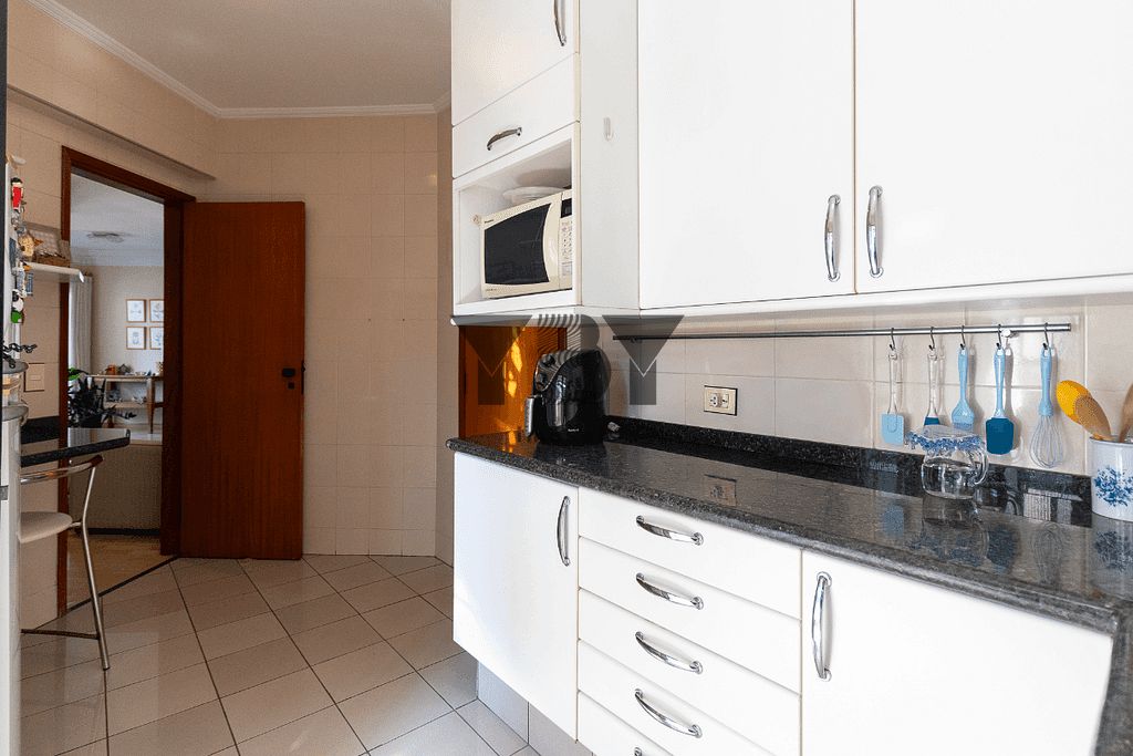 Apartamento à venda com 3 quartos, 97m² - Foto 32
