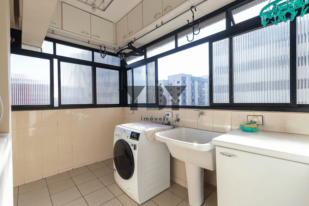 Apartamento à venda com 3 quartos, 97m² - Foto 37