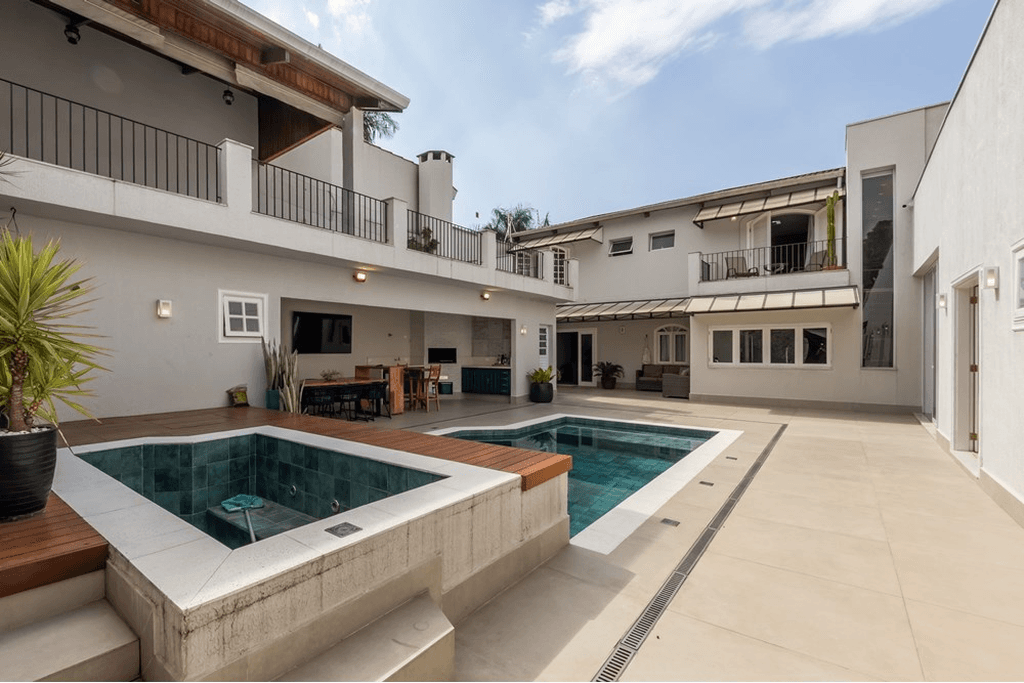 Casa à venda 4 Quartos 2 Suites 4 Vagas 319M² Planalto Paulista São Paulo - SP