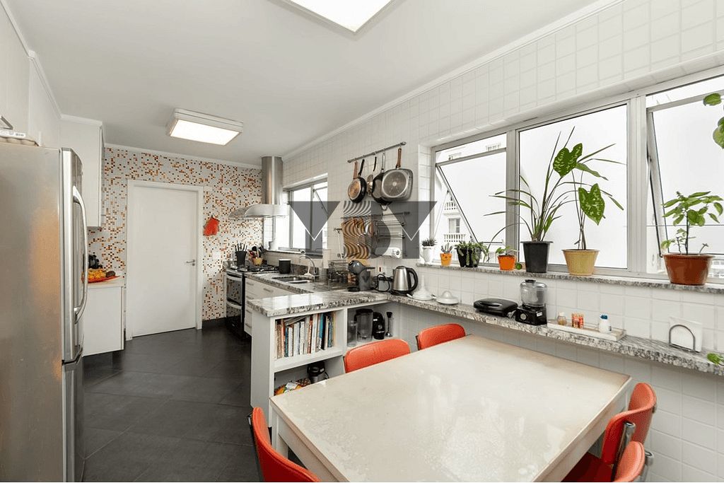 Apartamento à venda com 3 quartos, 169m² - Foto 27