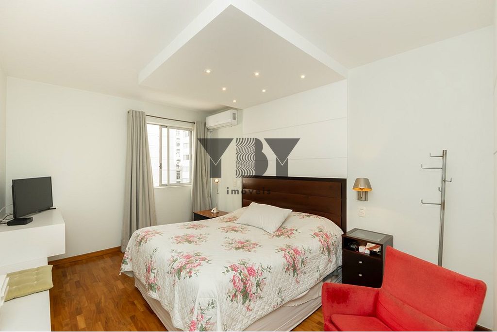 Apartamento à venda com 3 quartos, 169m² - Foto 6