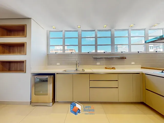 Apartamento 3 quartos e 4 banheiros, à venda, no bairro Jardim Paulista em São Paulo