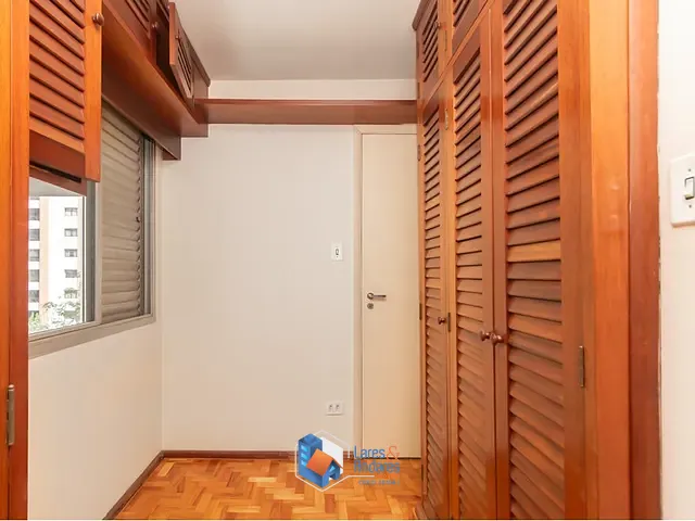 Apartamento 2 quartos e 2 banheiros, à venda, no bairro Moema em São Paulo
