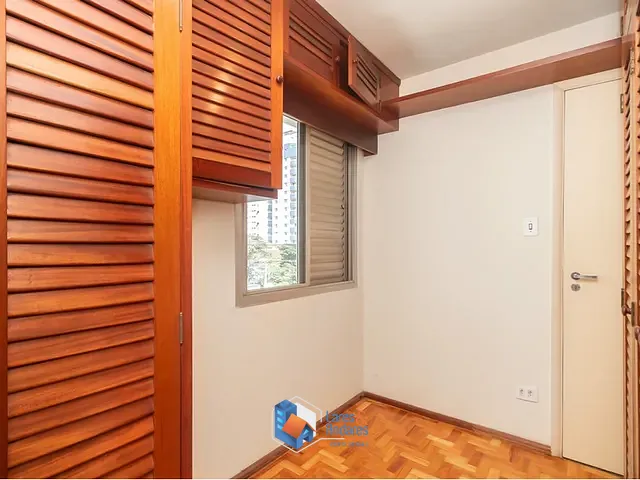 Apartamento 2 quartos e 2 banheiros, à venda, no bairro Moema em São Paulo