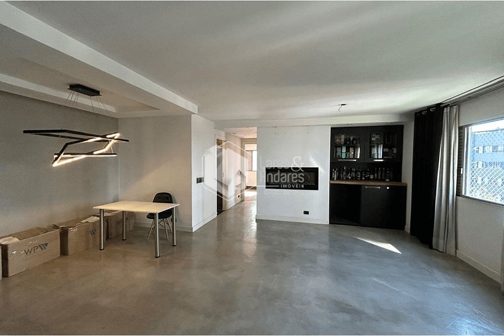 Apartamento à venda com 2 quartos, 104m² - Foto 1